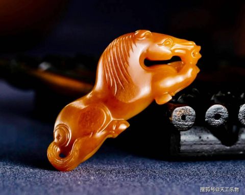 一路上涨的经典沁色!和田玉中最受欢迎的五种黄沁籽料!