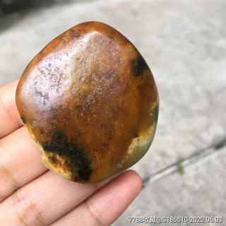 天然新疆和田玉黄沁石包玉籽料原石玉器把件
